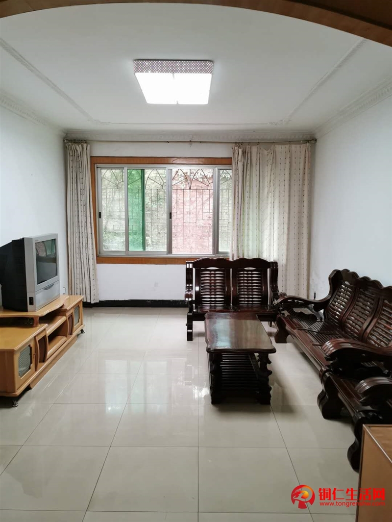 三完小教師宿舍3室 2廳 1衛1000元/月