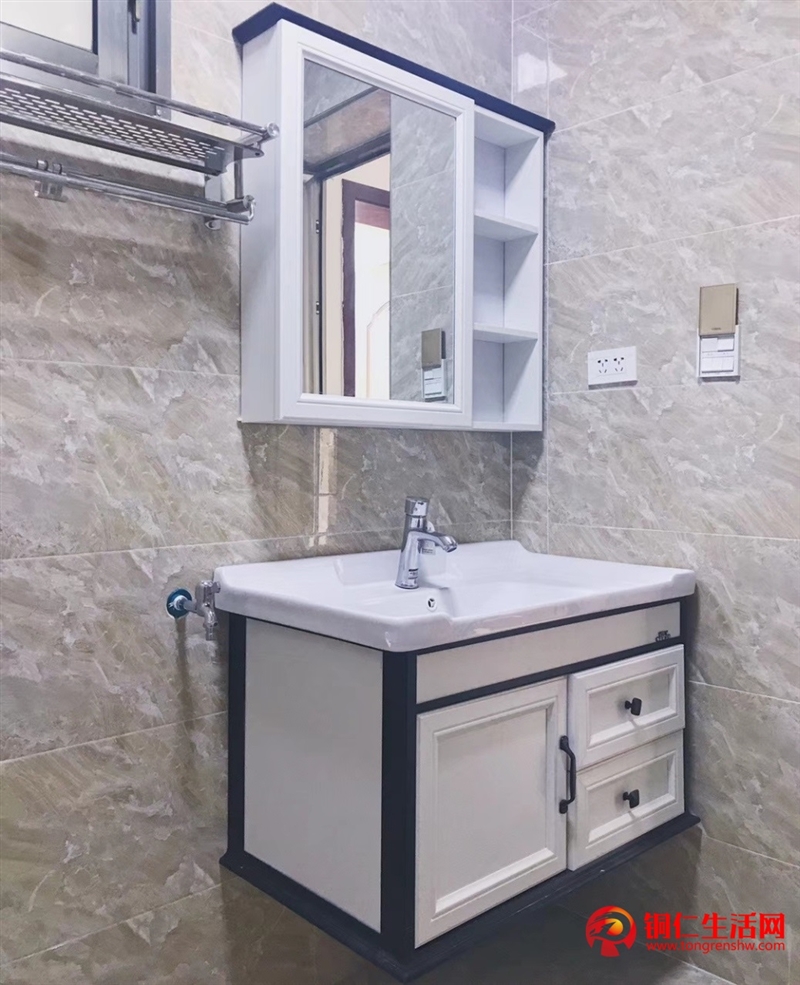 鄧家安置地2室 1廳 1衛900元/月